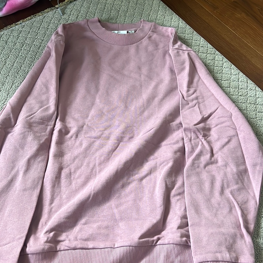 Light purple woman’s hoodie